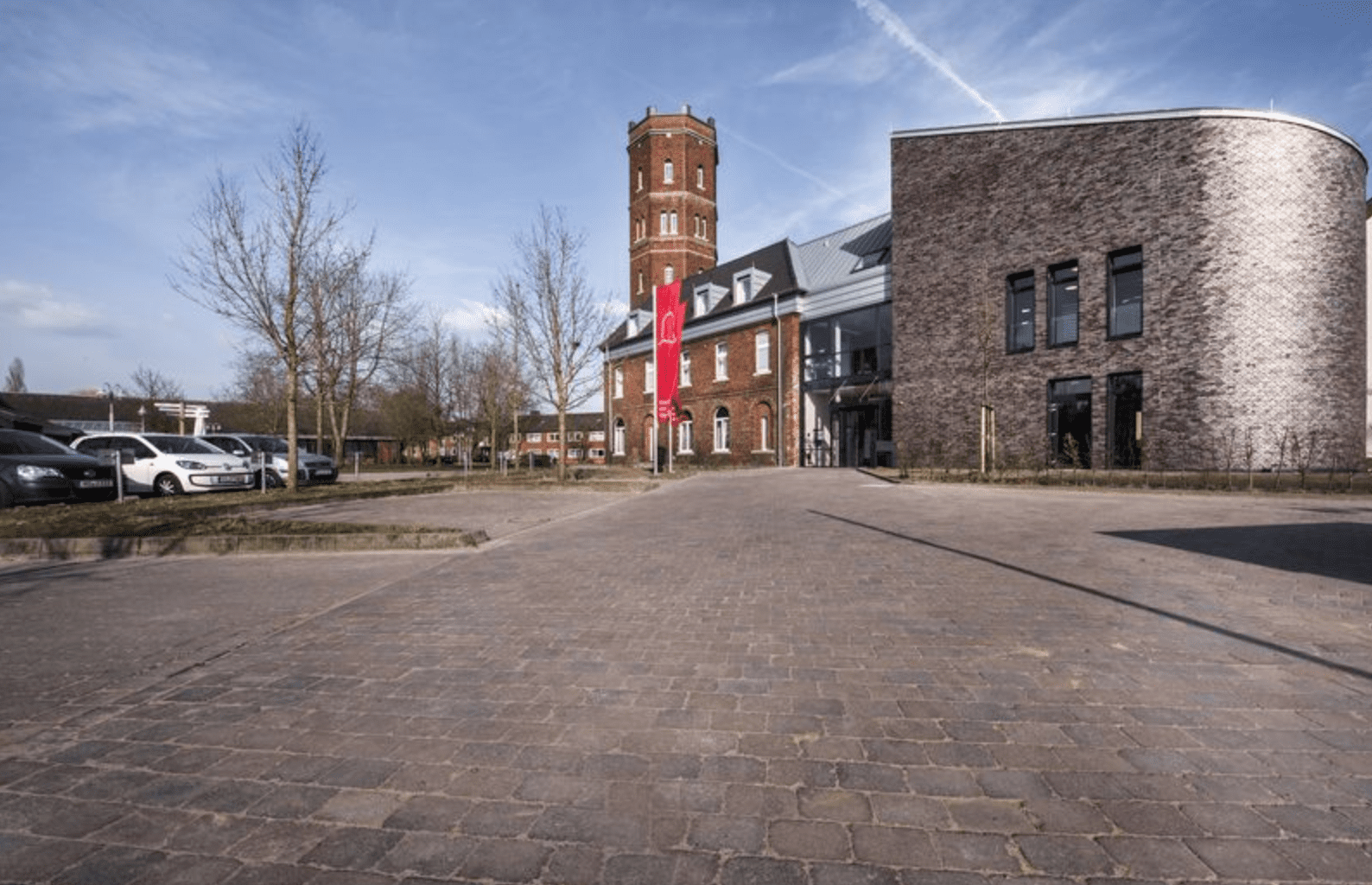 Der Haupteingang des Hotels am Wasserturm auf dem Alexianer Campus in Münster Amelsbüren.