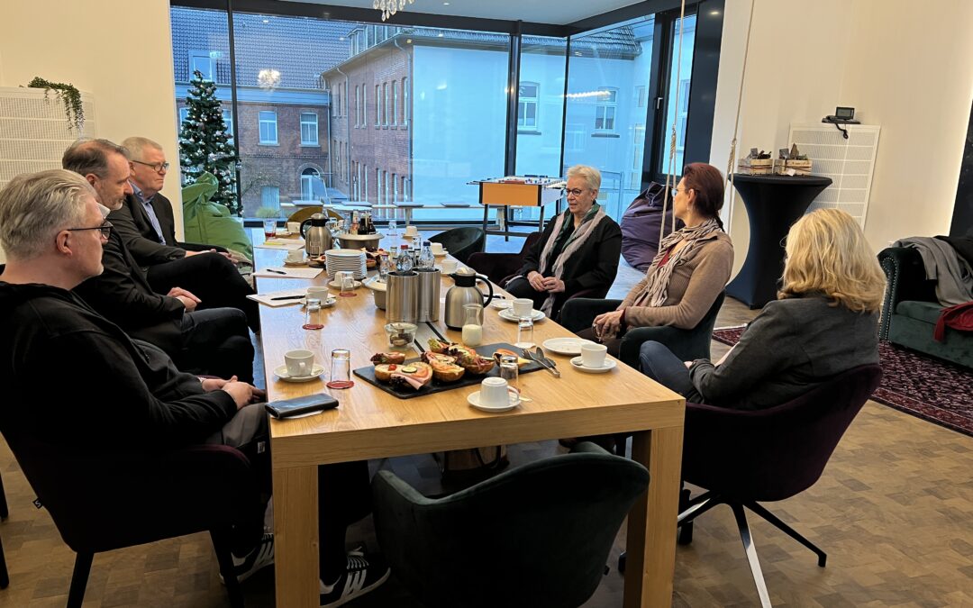 Grünen-Besuch auf dem Alexianer Campus